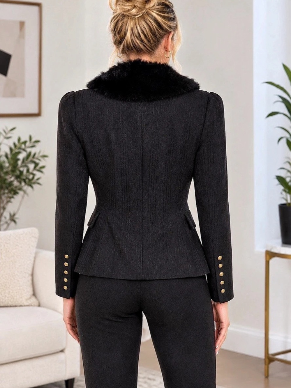 L'AGENCE KAISLEY FUR COLLAR BLAZER*********SIZE: 12 - Picture 2 of 2